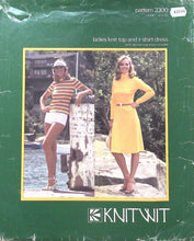 Load image into Gallery viewer, Vintage Sewing Pattern: Knitwit 3300
