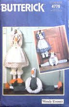 Load image into Gallery viewer, Vintage Sewing Pattern: Butterick 4779
