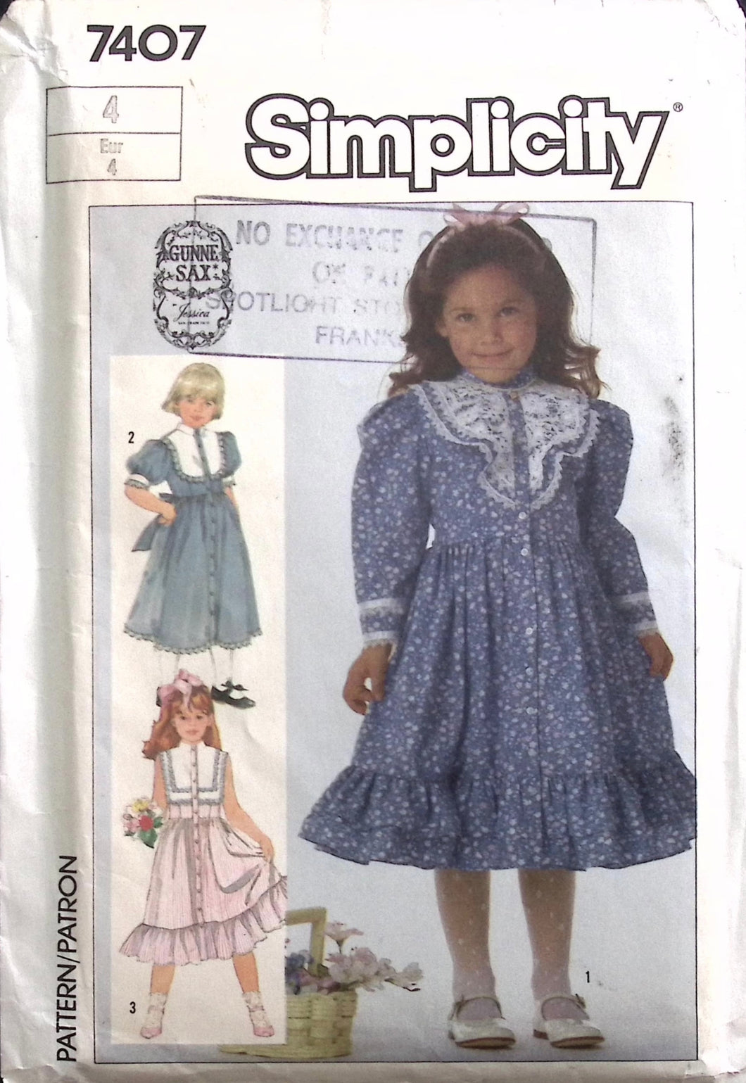 Vintage Sewing Pattern: Simplicity 7407