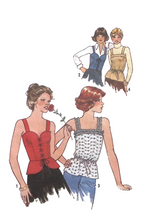Load image into Gallery viewer, Vintage Sewing Pattern: Simplicity 8072
