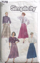 Load image into Gallery viewer, Vintage Sewing Pattern: Simplicity 7178
