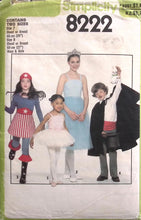 Load image into Gallery viewer, Vintage Sewing Pattern: Simplicity 8222

