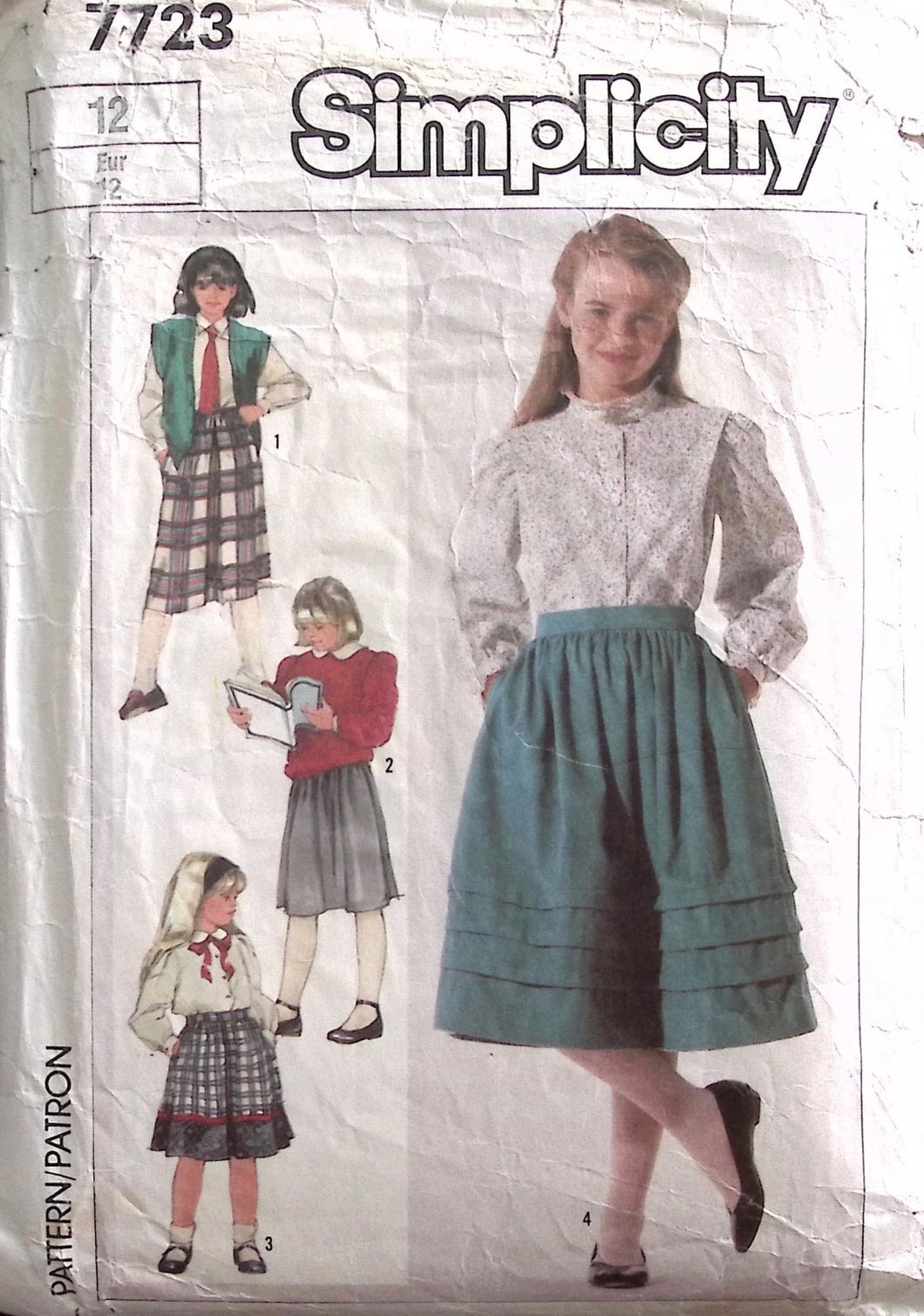 Vintage Sewing Pattern: Simplicity 7723