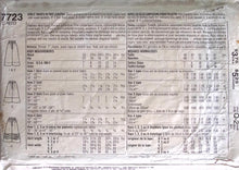 Load image into Gallery viewer, Vintage Sewing Pattern: Simplicity 7723

