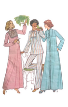 Load image into Gallery viewer, Vintage Sewing Pattern: Simplicity 8163
