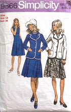 Load image into Gallery viewer, Vintage SewingPattern: Simplicity 9866
