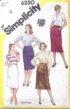 Load image into Gallery viewer, Vintage Sewing Pattern: Simplicity 6250
