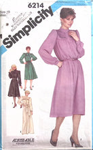 Load image into Gallery viewer, Vintage Sewing Pattern: Simplicity 6214
