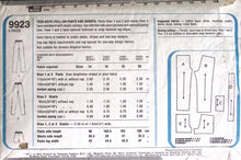 Load image into Gallery viewer, Vintage Sewing Pattern: Simplicity 9923
