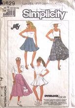Load image into Gallery viewer, Vintage Sewing Pattern: Simplicity 8629
