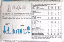 Load image into Gallery viewer, Vintage Sewing Pattern: Style 3894
