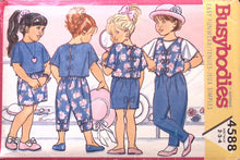Load image into Gallery viewer, Vintage Sewing Pattern: Butterick 4588
