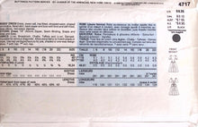 Load image into Gallery viewer, Vintage Sewing Pattern: Butterick 4717
