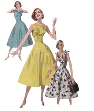 Load image into Gallery viewer, Reproduced Vintage Sewing Pattern: Butterick B5603

