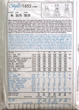 Load image into Gallery viewer, Vintage Sewing Pattern: Style 1652
