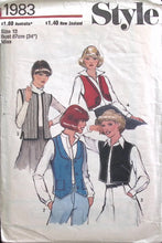 Load image into Gallery viewer, Vintage Sewing Pattern: Style 1983
