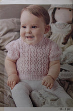 Load image into Gallery viewer, Vintage Embassy Knitting Book B1
