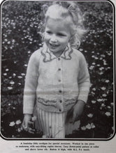 Load image into Gallery viewer, Vintage Knitting Book Patons 963
