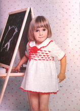 Load image into Gallery viewer, Vintage Knitting Book RENETRICOTS Book102
