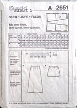 Load image into Gallery viewer, Vintage Sewing Pattern: Burda 2651
