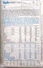 Load image into Gallery viewer, Vintage Sewing Pattern: Style 4440
