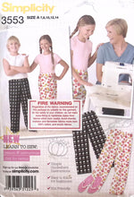 Load image into Gallery viewer, Sewing Pattern: Simplicity 3553
