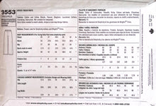 Load image into Gallery viewer, Sewing Pattern: Simplicity 3553
