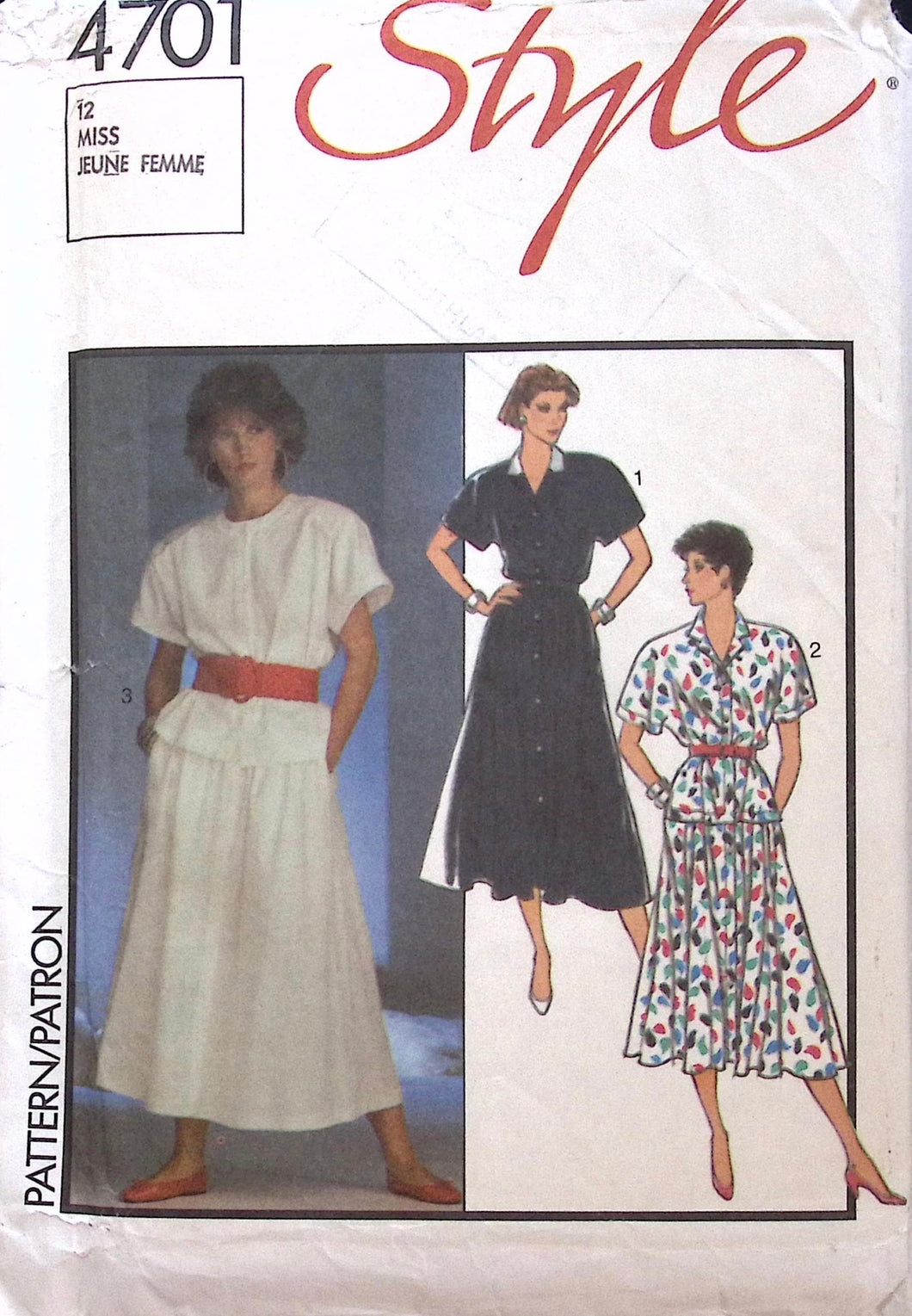 Vintage Sewing Pattern: Style 4701