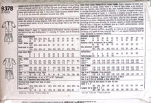 Load image into Gallery viewer, Vintage Sewing Pattern: Simplicity 9378
