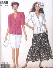 Load image into Gallery viewer, Vintage Sewing Pattern: Simplicity 7235
