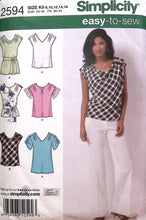 Load image into Gallery viewer, Sewing Pattern: Simplicity 2594
