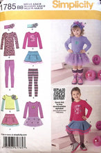 Load image into Gallery viewer, Sewing Pattern: Simplicity 1785
