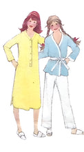 Load image into Gallery viewer, Vintage Sewing Pattern: Simplicity 9249
