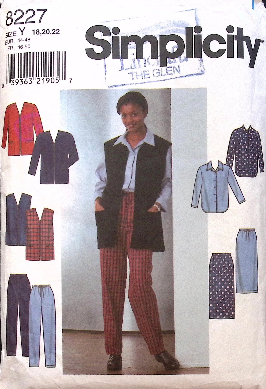 Vintage Sewing Pattern: Simplicity 8227