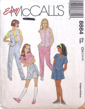 Load image into Gallery viewer, Vintage Sewing Pattern: McCalls 8864
