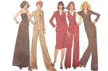 Load image into Gallery viewer, Vintage Sewing Pattern: McCalls 5297
