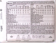 Load image into Gallery viewer, Sewing Pattern: McCalls M6101

