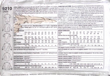 Load image into Gallery viewer, Vintage Sewing Pattern: Simplicity 9210
