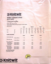 Load image into Gallery viewer, Vintage Sewing Pattern: Knitwit 4300
