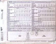 Load image into Gallery viewer, Vintage Sewing Pattern: McCalls 7573
