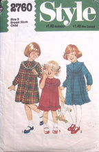 Load image into Gallery viewer, Vintage Sewing Pattern: Style 2760
