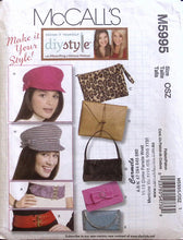 Load image into Gallery viewer, Sewing Pattern: McCalls M5995
