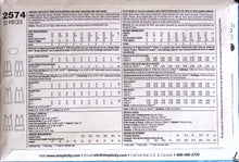 Load image into Gallery viewer, Sewing Pattern: Simplicity 2574
