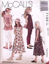 Load image into Gallery viewer, Vintage Sewing Pattern: McCalls 7155
