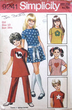Load image into Gallery viewer, Vintage Sewing Pattern: Simplicity 9241
