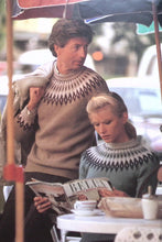 Load image into Gallery viewer, Vintage Patons Knitting Book 671
