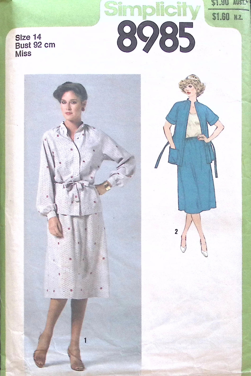 Vintage Sewing Pattern: Simplicity 8985