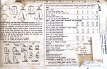 Load image into Gallery viewer, Vintage Sewing Pattern: Simplicity 3693
