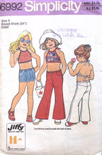Load image into Gallery viewer, Vintage Sewing Pattern: Simplicity 6992
