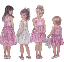 Load image into Gallery viewer, Vintage Sewing Pattern: Simplicity 8449
